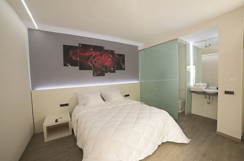 Deluxe Double Room with Balcony 2